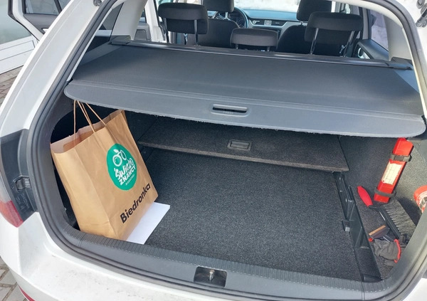 Skoda Octavia cena 52500 przebieg: 246000, rok produkcji 2017 z Białystok małe 667